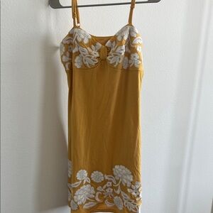 INC International Concepts Golden Mustard Logo Tank